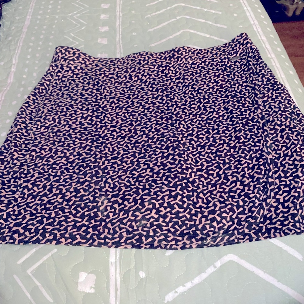 Ladies skort  Sz M jones NY.